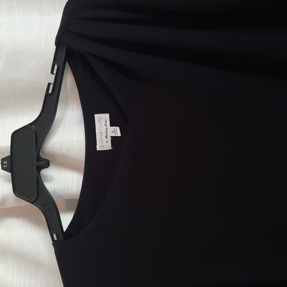 Midi Black Floral dress  *BOGO* - Picture 5 of 6